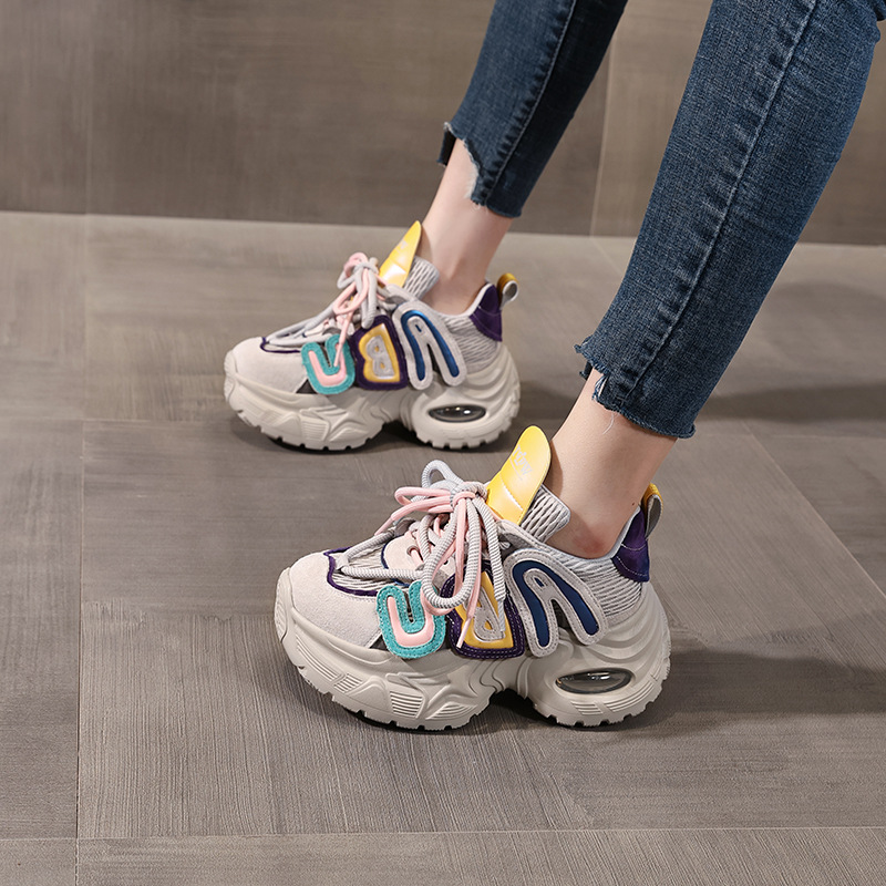Giày thể thao nữ đế dày nâng chiều cao 8 cm, kiểu dáng hot trend — Màu thẻ