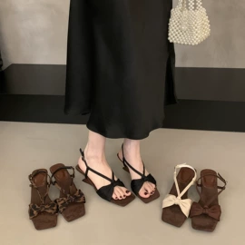 女式时装单鞋;女式皮靴;高跟凉鞋