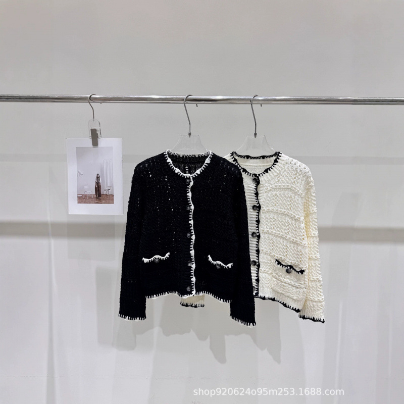 2026 new model Chanel-style autumn and winter new handmade crochet color-block top, Chanel-style hollow-out knitted cardigan, versatile