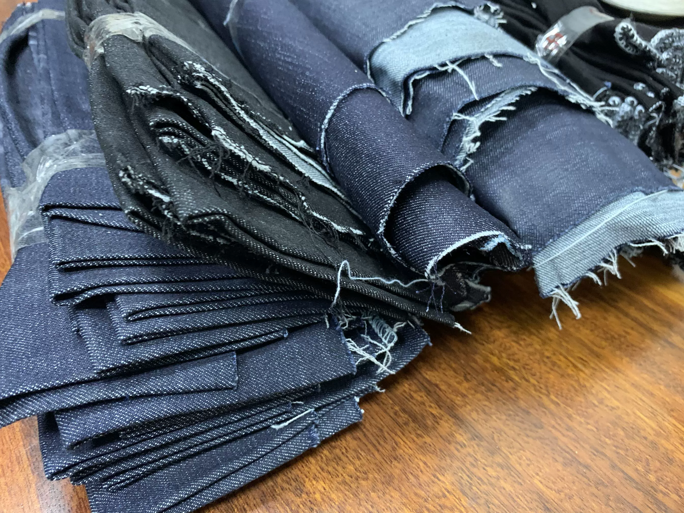 Factory Surplus Denim Fabric Remnants by the Pound, Thickened and Fleece-Lined for Handmade DIY Insoles and Bags