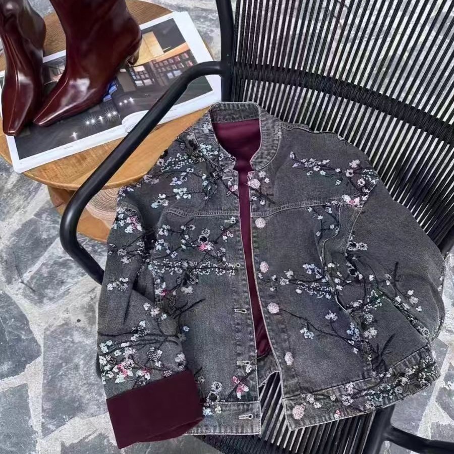 Ankora Red Patchwork Embroidered Retro Black Denim Jacket for Women, Spring and Autumn Style, Stylish and Versatile High-End Jacket Top