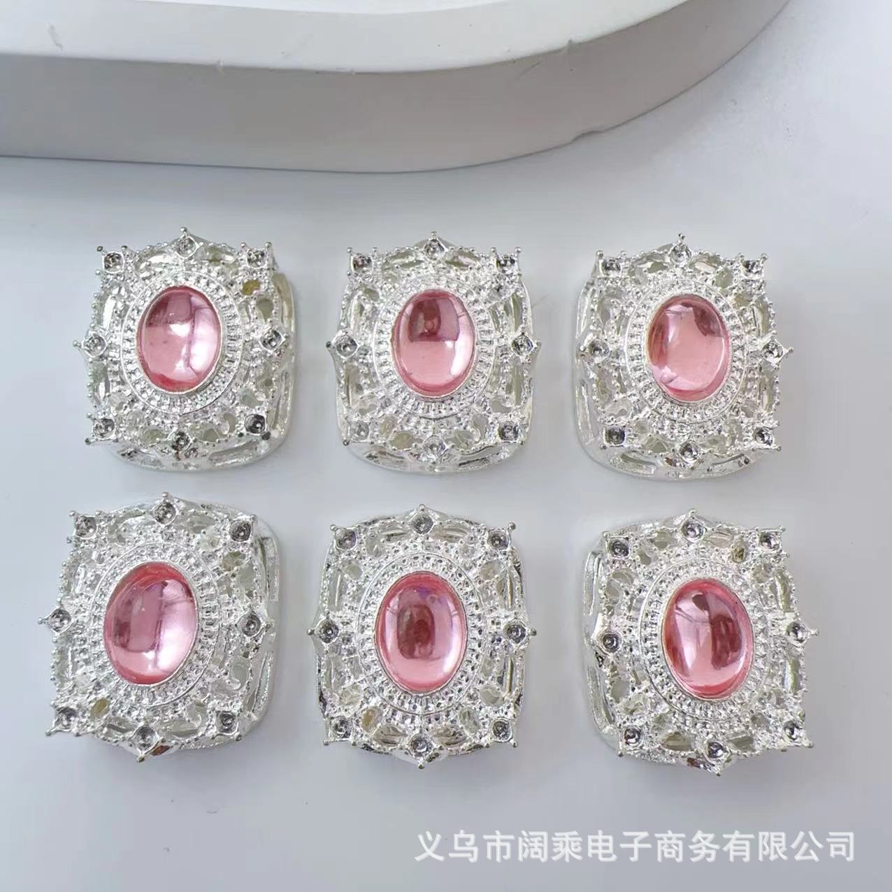 ダイヤモンドの長い方の大きい魔の箱の多い八穴のジルコニウムのdiyの手作りのビーズのブレスレットのネックレスの合金のアクセサリーのビーズの部品