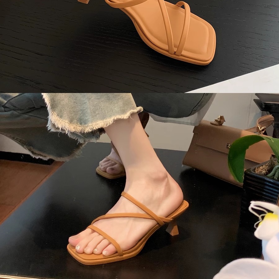 Versión de piel de oveja ~ Grape Madre con el estilo francés delgado cinturón de hadas cabeza cuadrada delgada zapatillas de tacón alto zapatillas de verano para mujeres