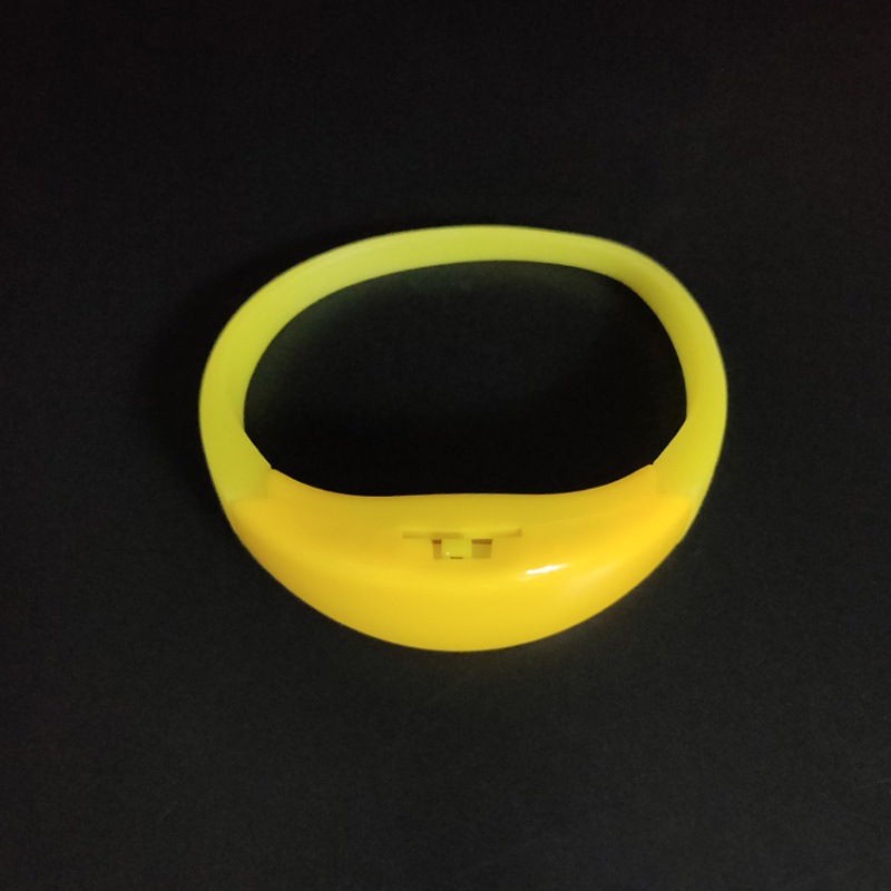 Suministro LED luminoso pulsera de silicona deportes al aire libre noche corriendo Flash pulsera de control de voz correa de muñeca imprimible