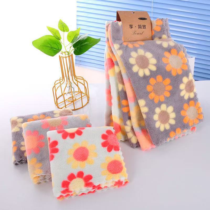 Knitted Coral Velvet Absorbent Square Towel for Adults, Thickened Cartoon Hair Towel for Home Use, Face Washing and Bathing Towel, Quick-Drying Hair Towel