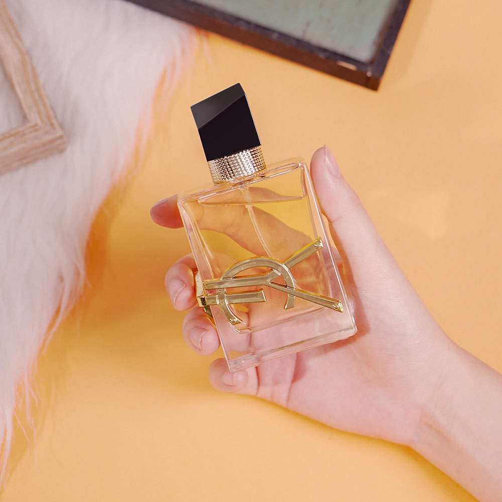 Los amantes del corazón originales perfuman las señoras agua libre flor fragancia fresca Fragancia ligera natural de larga duración niña fragancia fábrica al por mayor