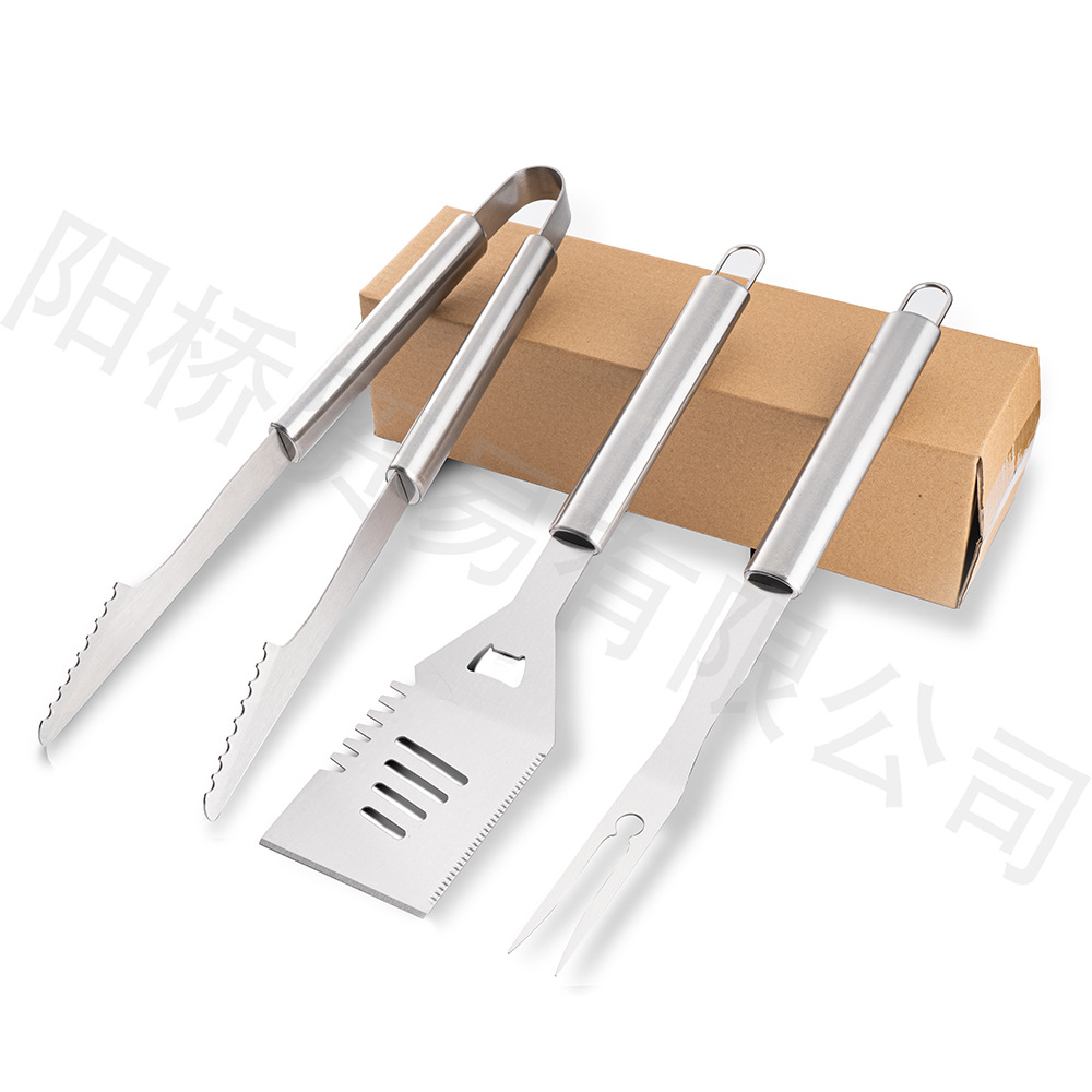 Fábrica al por mayor herramientas de barbacoa de 26 piezas de acero inoxidable para hornear conjunto de bolsa de tela combinación de camping utensilios de barbacoa al aire libre