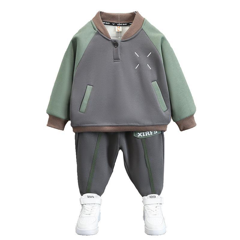 6470 niños más traje de terciopelo engrosado invierno 2025 nuevos modelos de otoño e invierno para niños, estilo occidental, hermoso y frito en la calle