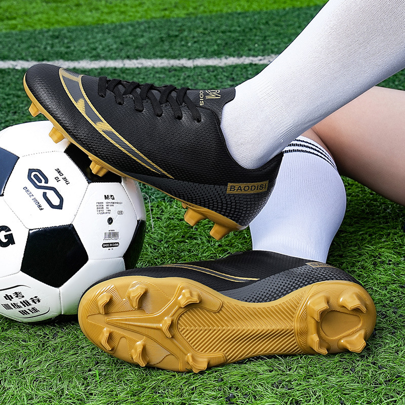 2022 primavera nuevos zapatos de fútbol de uñas rotas de corte bajo zapatos de fútbol para niños transfronterizos zapatos de fútbol juvenil ligeros