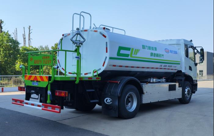 Dongfeng Tianjin pure electric large-scale road dust, leaf, sand and gravel cleaning 18-ton pure electric green license plate road sweeper