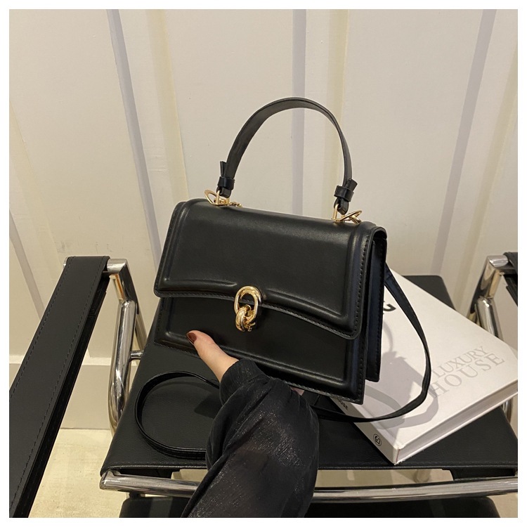 Pequeño bolso público para mujeres otoño / invierno 2021 nuevo estilo macarón bolso de mano de moda de textura de tendencia versátil bolso de tramo inclinado