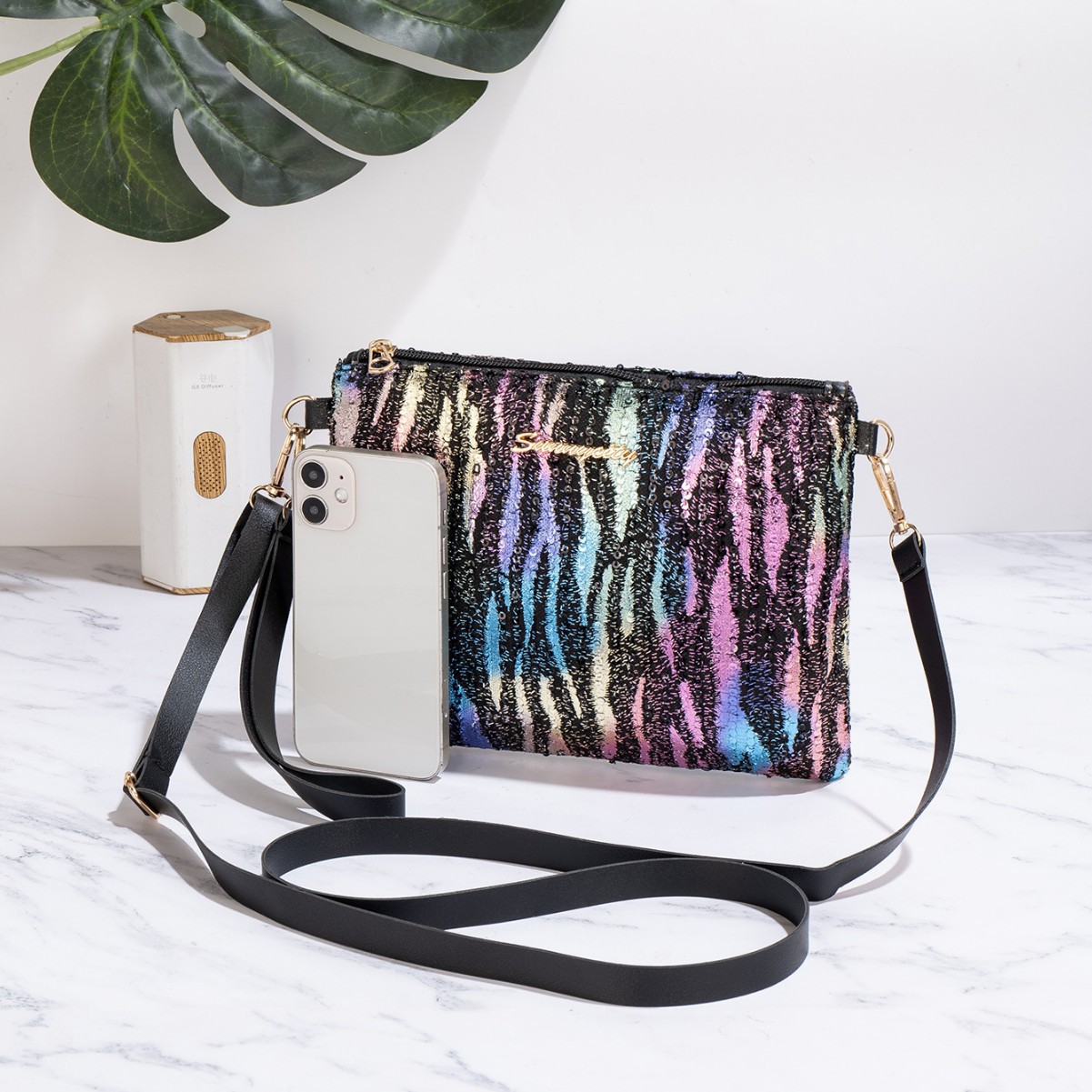 Bolso de hombro de cadena de sequillas de personalidad creativa bolso de hombro de chicas simple bolso de moda bolso de color contraste image 3