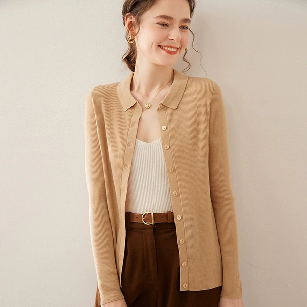 Elegant camel