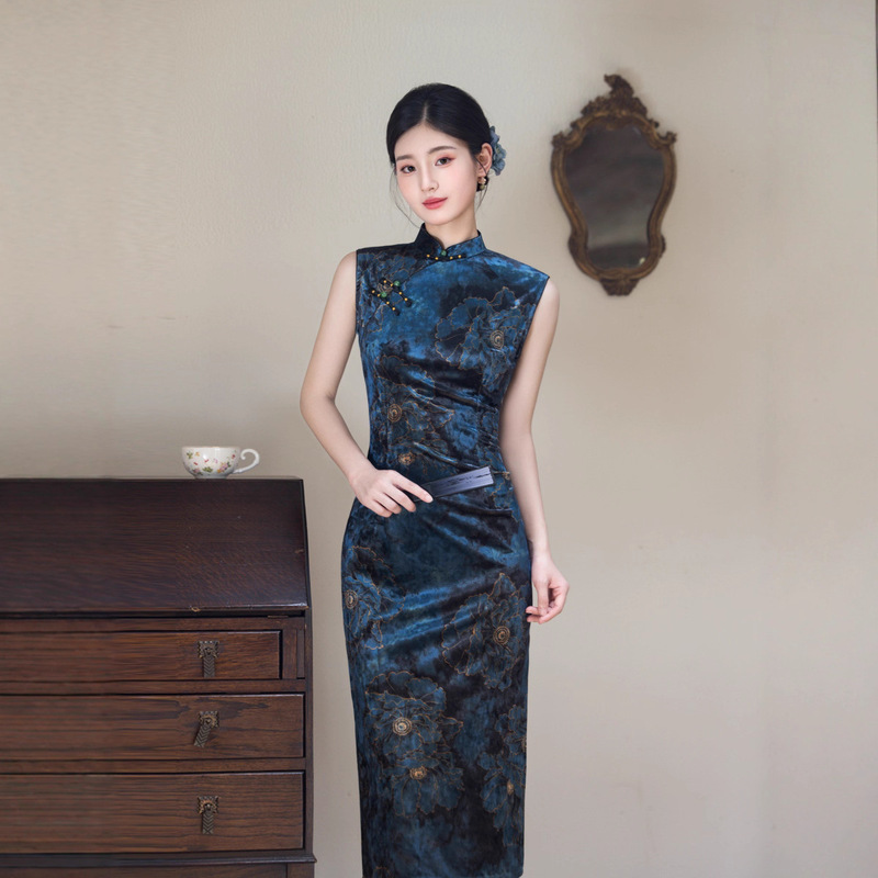 Vintage Velvet Qipao Old Shanghai Style Slim Fit Long Improved New Chinese Style Blue Elegant Dress 2025 New Model High-End