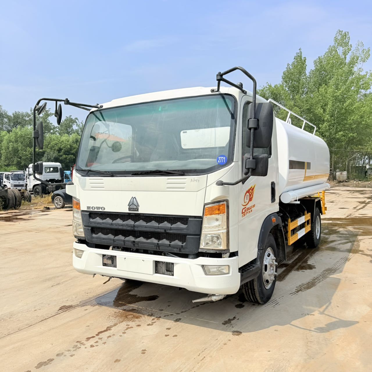 SINOTRUK HOWO National III Water Sprinkler Truck, 5-Cubic-Meter Water Tanker, Sanitation Water Sprinkler Truck, Cross-Border Export Water Sprinkler Truck