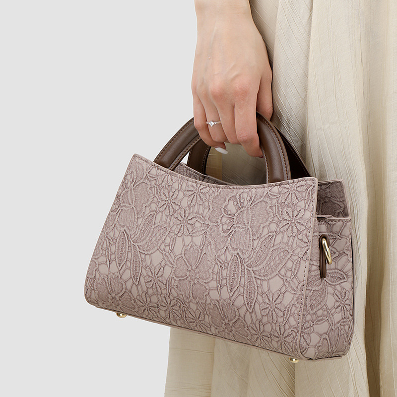New Chinese Style National Style Bag Women's 2024 New Handbag Crossbody Bag Light Luxury Niche Shoulder Bag Women's Large Capacity_voghion.com