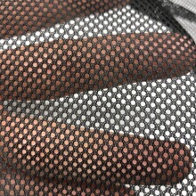 �F؛C003С�A�׾W���ڰ׾W�۲��Ϸ��b�ﲼ�����\�ӷ�У�����r�W��