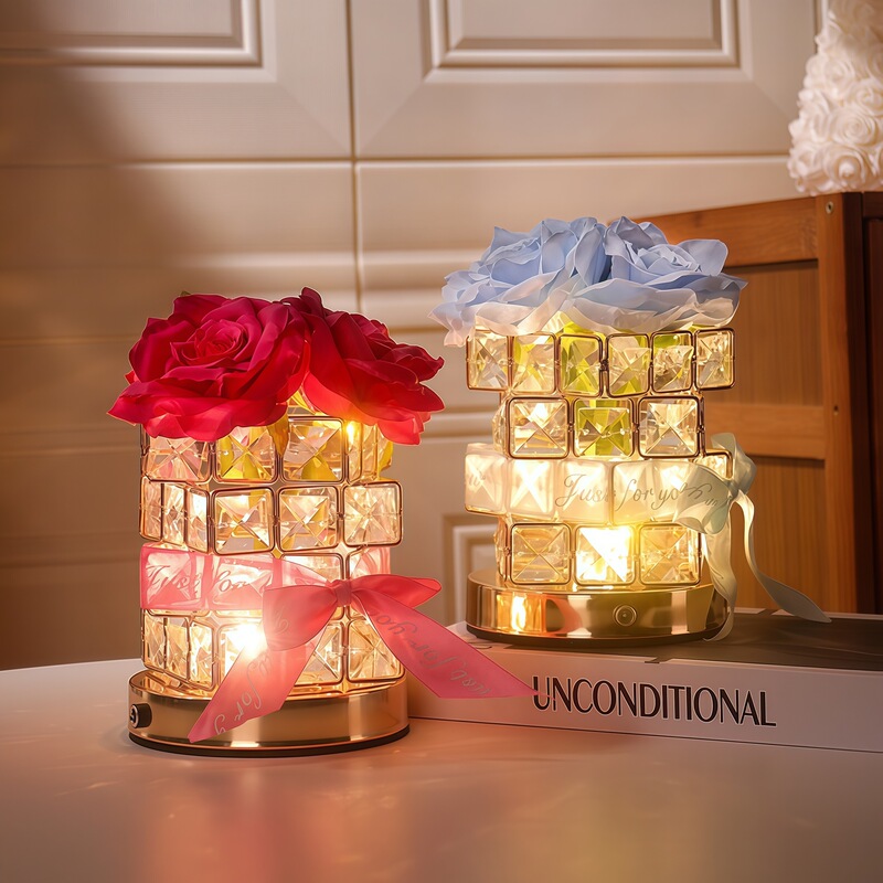 Cross-border bestseller LED rose cube ambient table lamp, night light, Valentine's Day and birthday gift, bouquet decoration