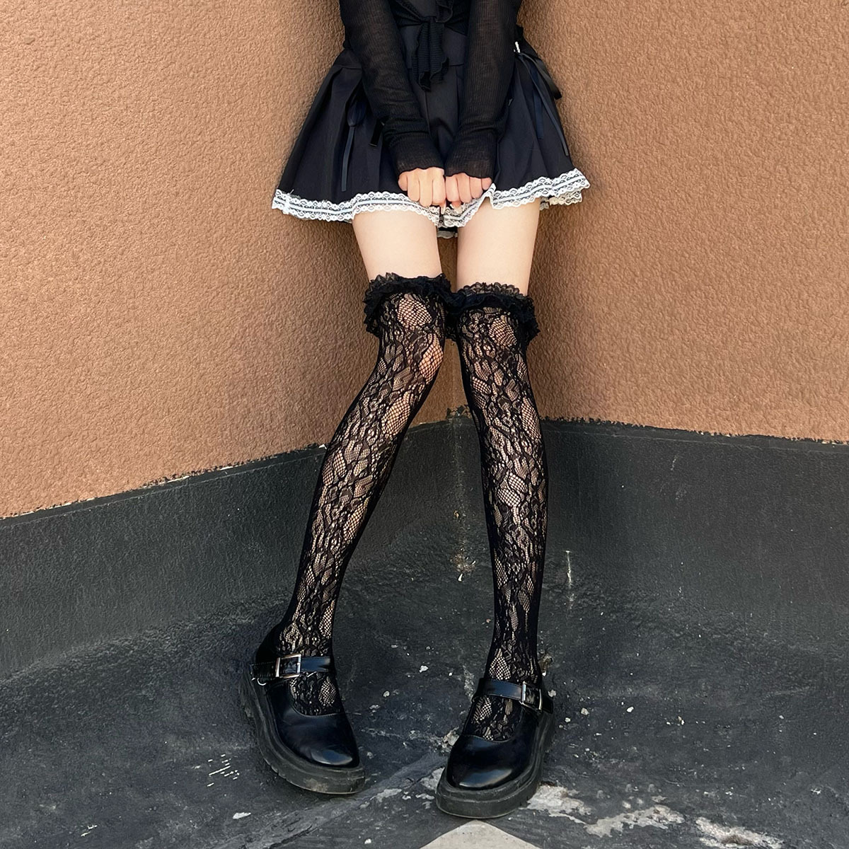 Summer thin knee socks, high boots, black colored tights
