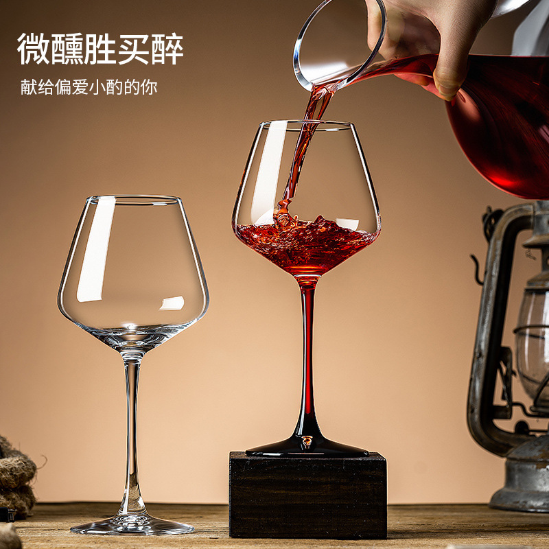 Conjunto de copa de vino de borgoña de lujo ligero casero copa de vidrio de cristal copa de vino de pie alto copa cortada en frío