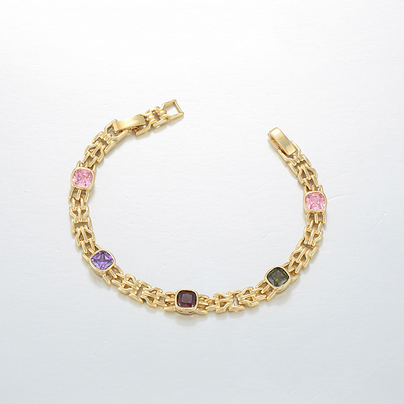 Xuping Europa y los Estados Unidos transfronterizos geometría cuadrada hueco pulsera de aleación de cobre chapado 14k color nicho personalidad joyería al por mayor mujeres