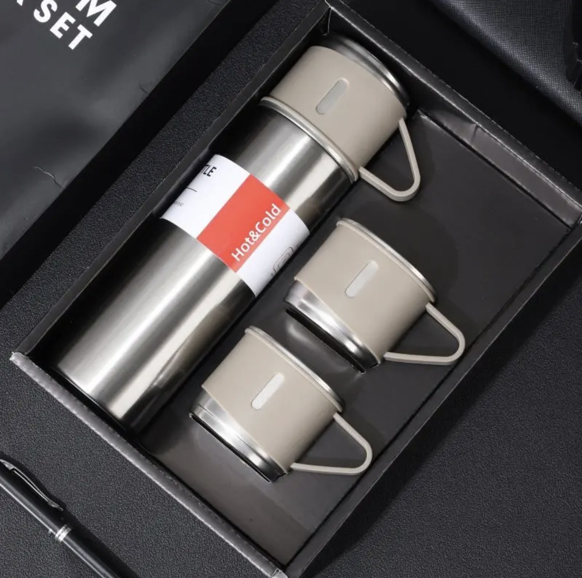 Regalo Taza de aislamiento de acero inoxidable 304 Taza de agua de negocios Una taza Juego de caja de regalo portátil de tres cubiertas Logotipo imprimible