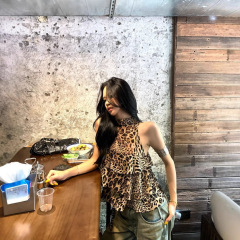 美式复古豹纹印花挂脖吊带女夏外穿多层荷叶边修身显瘦辣妹上衣潮