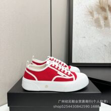 ���ݸ��ŷ���ЬŮ2026���ı���͸���ٴ�ϵ�������˶�С�ں��ŮЬ