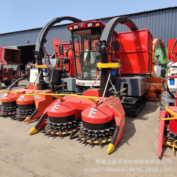 小型履带转盘玉米青储机履带式秸收割机青储机黄储高速转盘青储机
