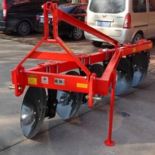 圆盘犁拖拉机后牵引土地耕整机农用开荒碎土犁农业