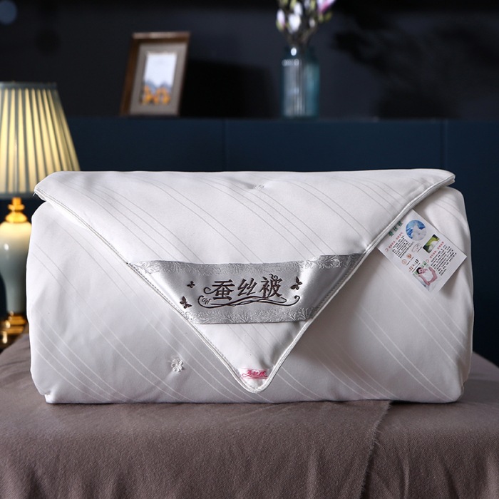 100 mulberry silk quilt cotton satin jacquard spring and autumn quilt core two-in-one winter quilt cotton mother quilt wholesale