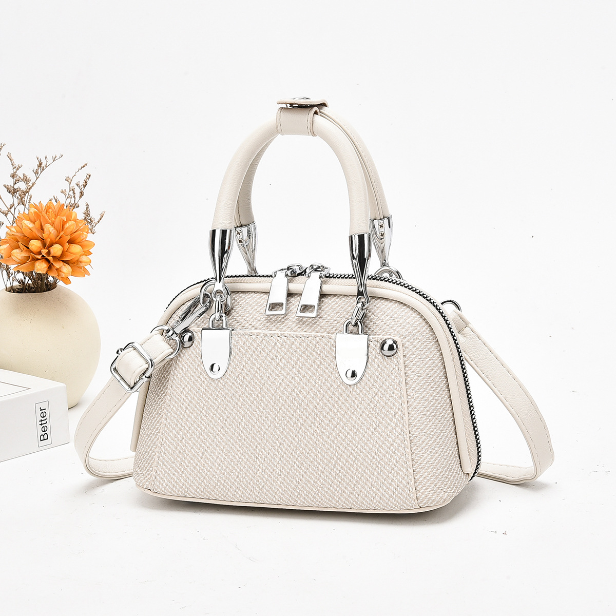 2025 nuevo estilo temperamento bolso de mujer bolso grande bolso de hombro de mujer salvaje otoño e invierno versión coreana de moda mensajero de moda mujer