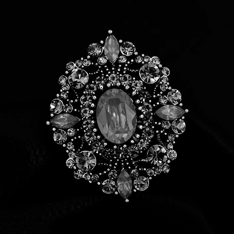 Spilla gioiello con cristalli stile corte retrò per donna_voghion.com