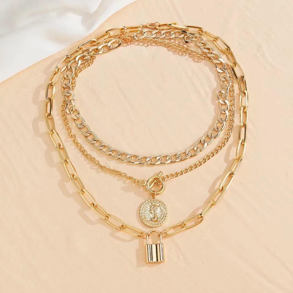 Women's Gender Plating Design Streetwear Lock Alloy Plating Women's Layered Necklaces