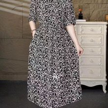 一件代发2025夏季新款时尚简约显瘦遮肉宽松印花减龄收腰连衣裙女