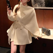 2025新款 大披肩围巾斗篷大衣女秋冬韩系千金氛围感毛呢外套