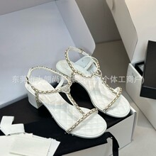 莞产高定26小香风真皮菱格金属链条露趾低跟中跟凉鞋女细高跟轻奢