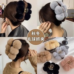 大きいサイズの本物のウサギの毛は網を挟みます。