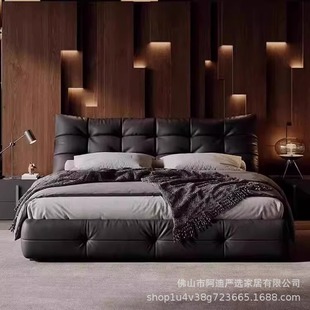 Italian Minimalist Big Black Bear Leather Bed Classy Elegant Master Bedroom New Wedding Bed Modern Bedroom Soft Double Bed