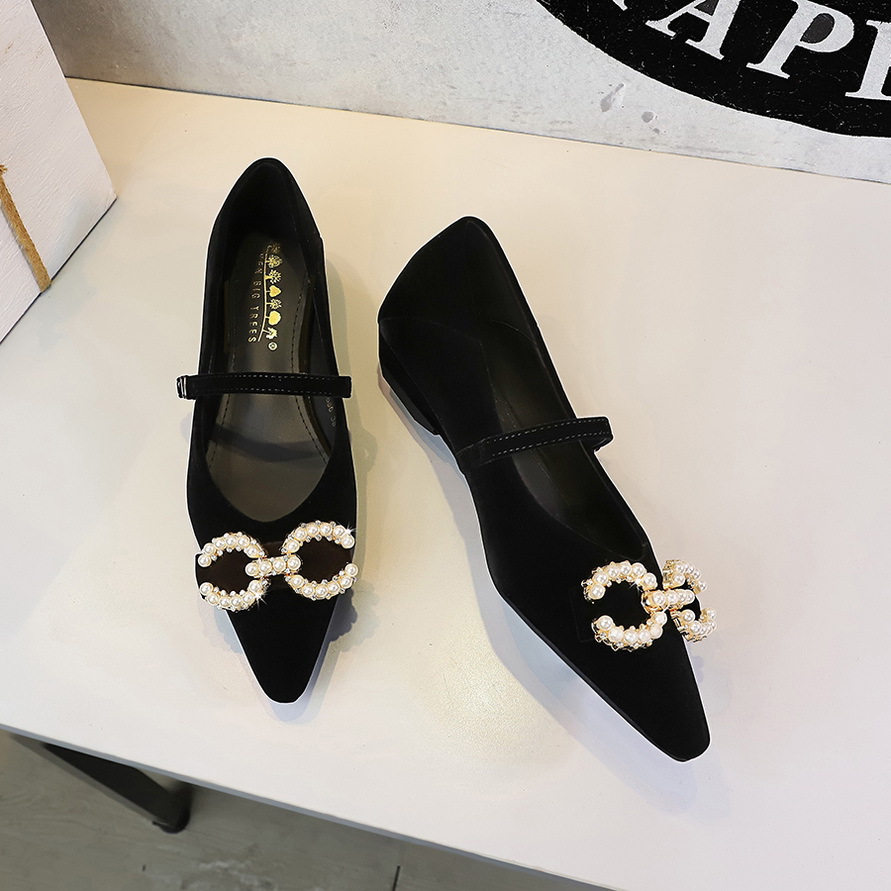 3686-K79 French style fashionable pearl buckle with high-end feel, Xishi velvet straight buckle strap, pointed shallow mouth single shoe for women