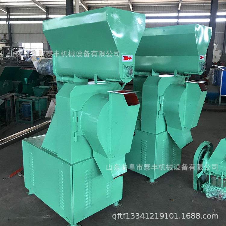 玉米秸秆饲料颗粒机 养殖场饲料颗粒机 新款猪饲料颗粒机