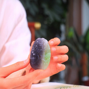 Jin Yu Tang Xinjiang Hetian Yu Cui Zi Zhong Kui Fu Mo Cui Zi Old Pit Material Color Elegant, Comfortable and Clean