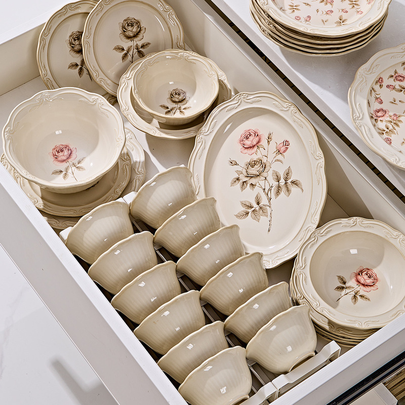 High-Quality Rose Design 2026 New Ceramic Tableware Set French Retro Household Rice Bowl and Plate Set High-Quality Rose Design 2026 New Ceramic Tableware Set French Retro Household Rice Bowl and Plate Set