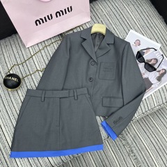 mm25 新作早春スタイル年齢軽減万能コントラストカラーカフスショートブレザー+スモールAスカートスーツ