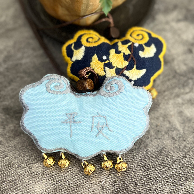 Bordado DIY artesanal creativo bolsas de jazmín colgante bolsas de estilo antiguo bordado Lu para regalo de novia bolsas de mariposa