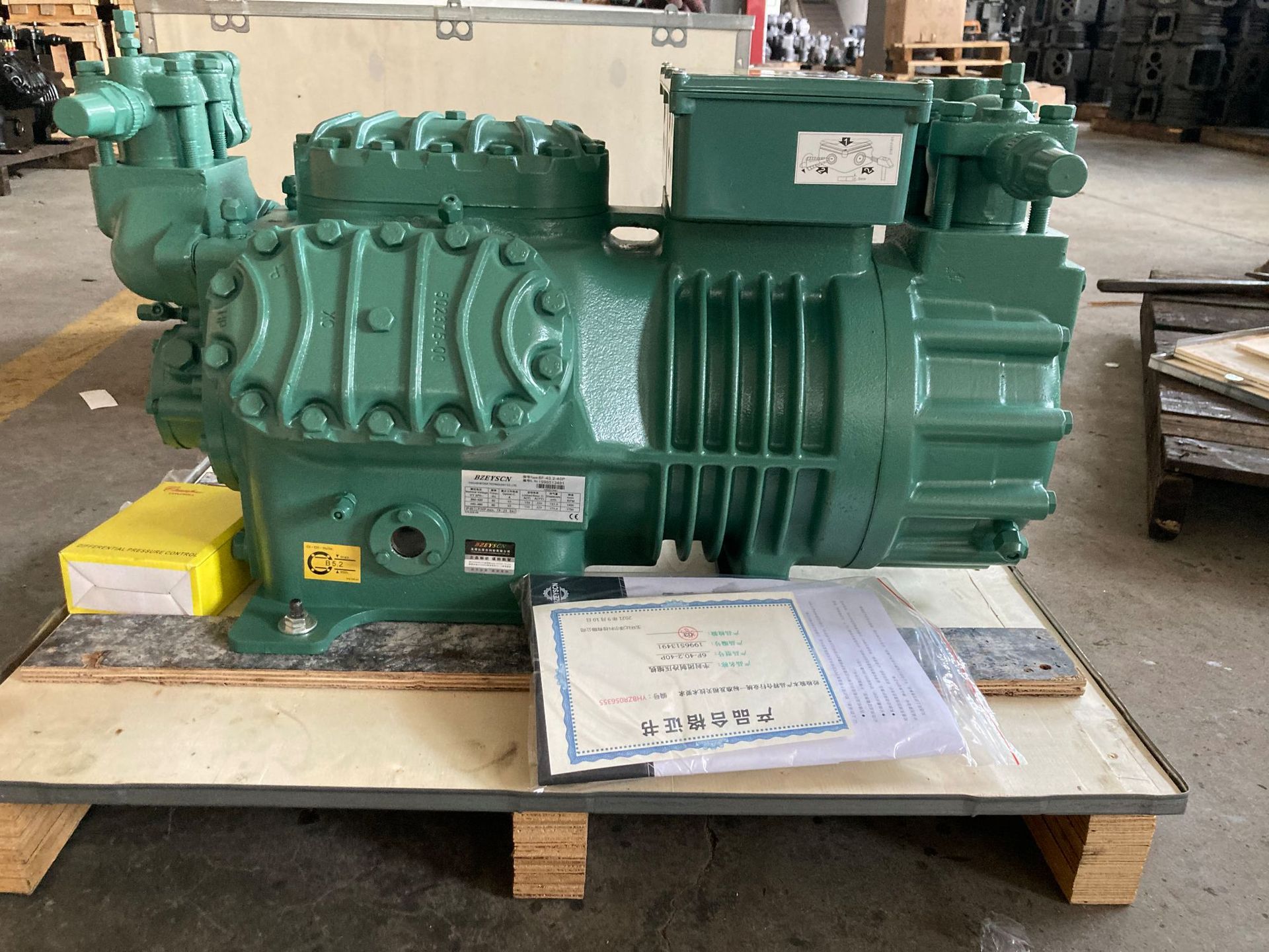 供应各类冷库半封闭制冷压缩机(原装全新，厂家直销）