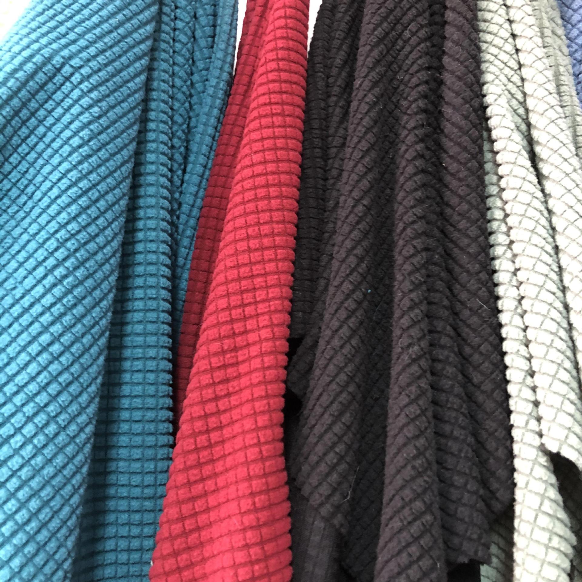 Fabricantes de rejilla de tiras de lana tiñida tejida de lana juguetes textiles caseros almohada tela de tela