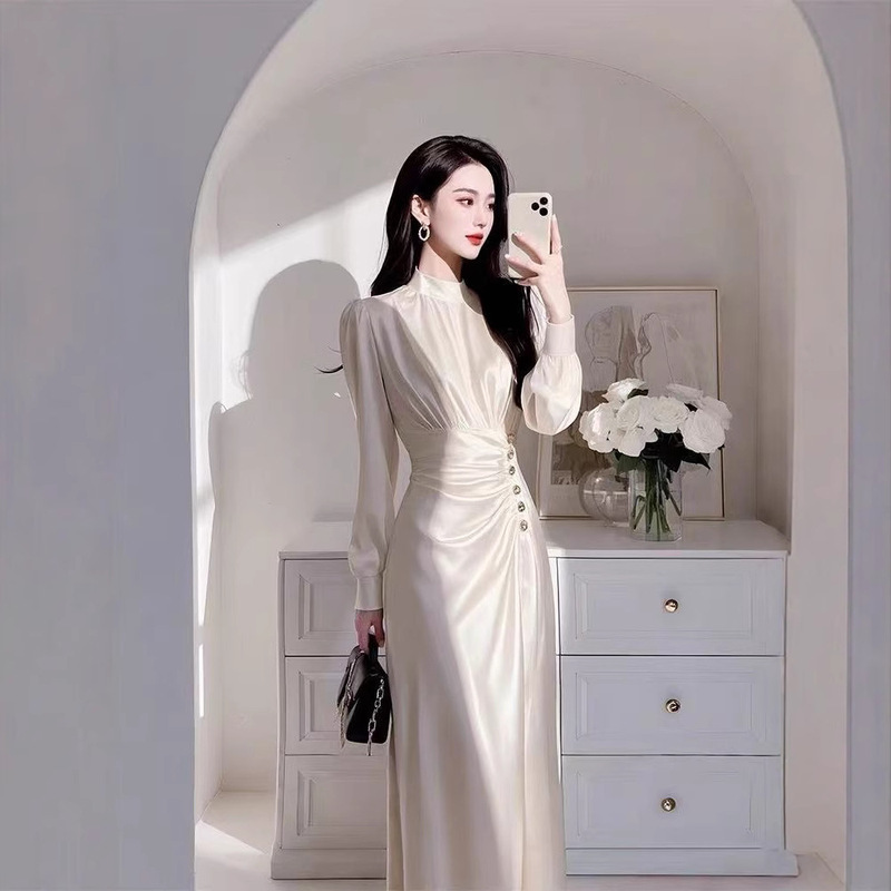 2025 Early Spring New French Style Waisted Dress Long Skirt Elegant High-end creamy-white Satin dress Women