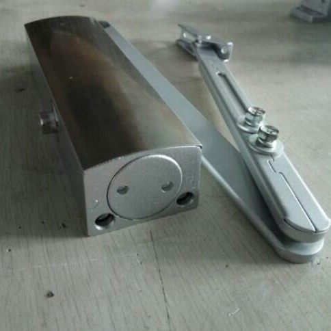 供应自动缓冲液压闭门器 门配件 自动闭合器 牌可贴可加