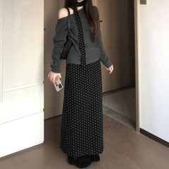 2025朝の春の新型肩のワンピースの春のファッション感は婦人服の波点の長いスカートのセーターのスーツを着ます。